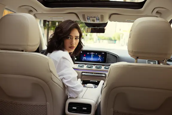 9932418 MBUSA Pass Car Pick Your Powertrain MY24 GLE With Talent Image 1 16X9 Original 9932418 MBUSA Pass Car Pick Your Powertrain MY24 GLE With Talent Image 1 16X9 Original