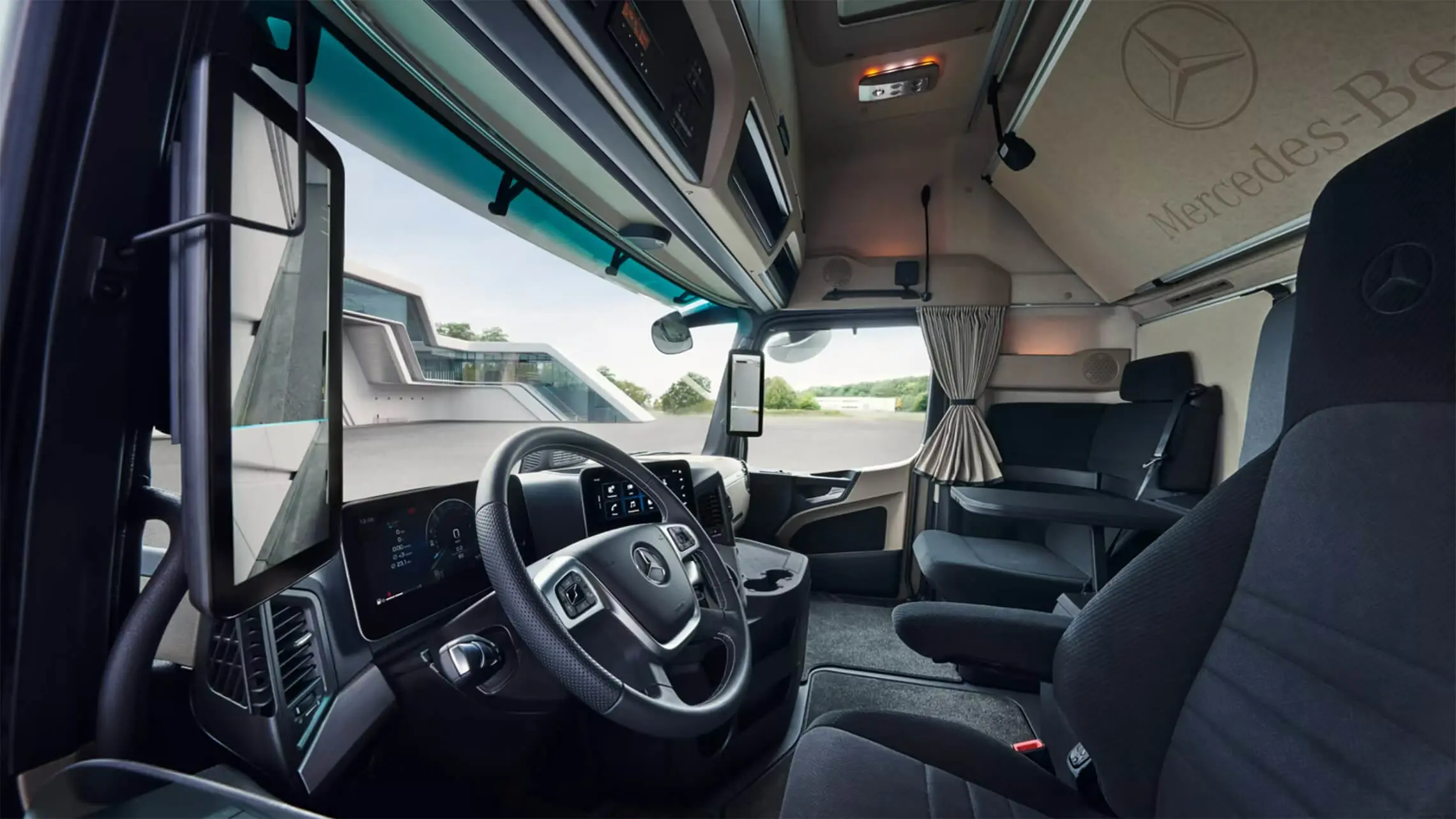 Actros L mit ProCabin von Mercedes-Benz Trucks | Merbag Holding GmbH