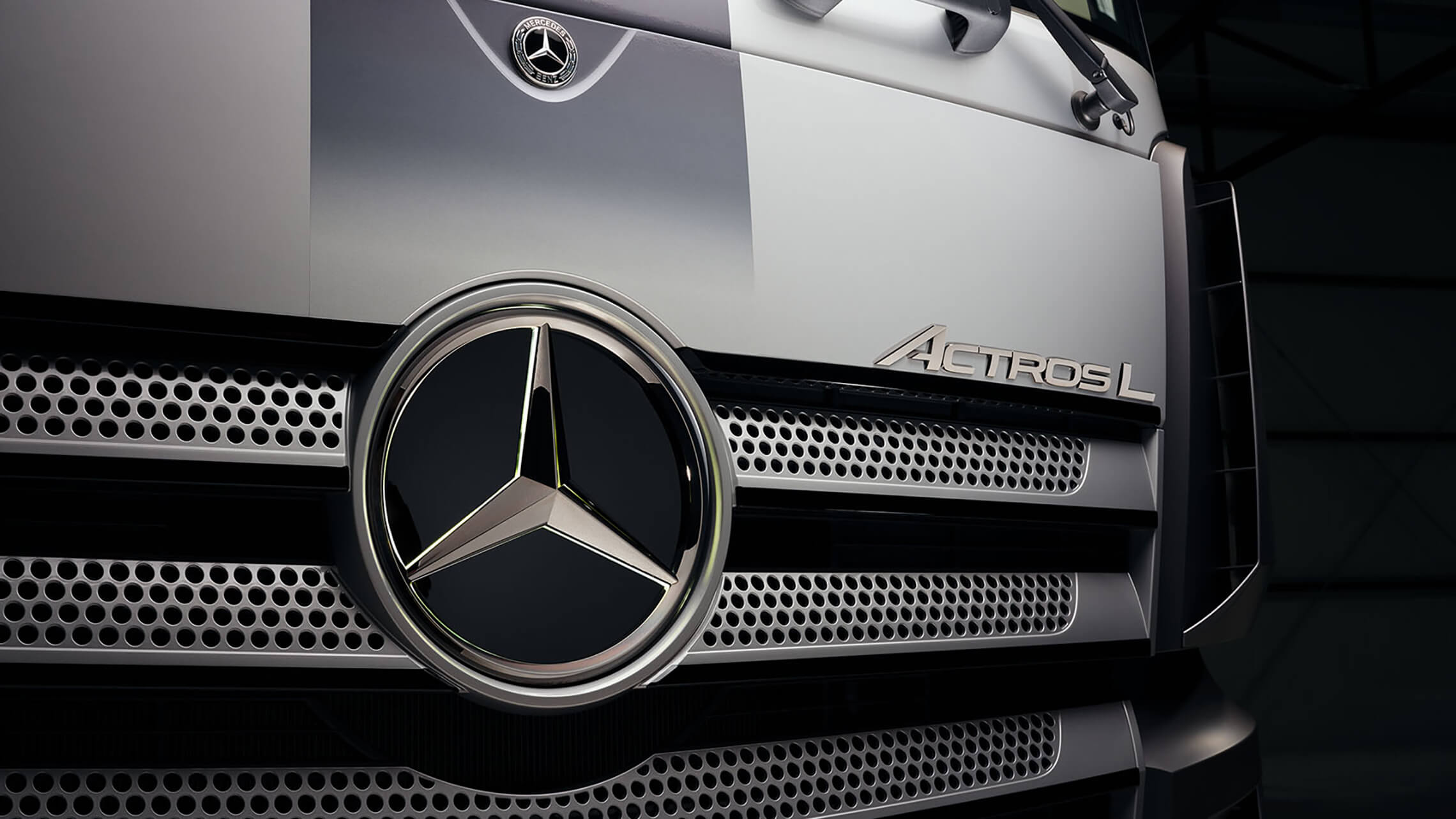 Mercedes Actros L Edition3 01