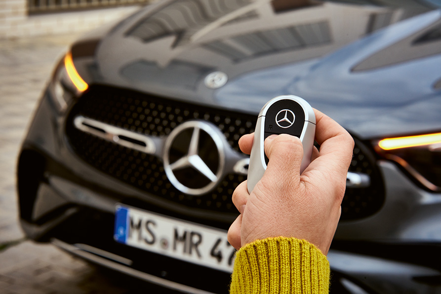 PKW Sideshot GLC 03 72Dpi Srgb (2)