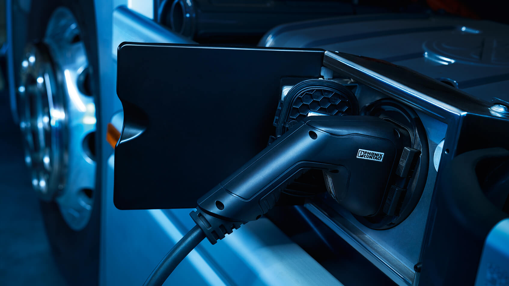 Mercedes eActros Ladevorgang