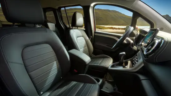 Mercedes T Klasse Hoher Sitzkomfort mit viel Kopf- und Beinfreiheit im Fond - Merbag Mercedes T Klasse Hoher Sitzkomfort mit viel Kopf- und Beinfreiheit im Fond - Merbag