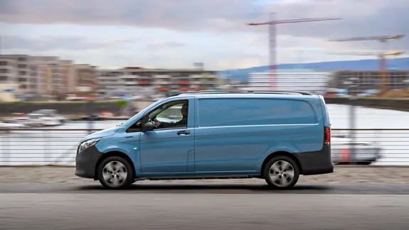 Midsize Large Vans 01 2280X1283 Midsize Large Vans 01 2280X1283