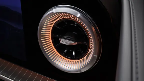 Mercedes Benz GLC SUV EQ Technologie 02 Mercedes Benz GLC SUV EQ Technologie 02