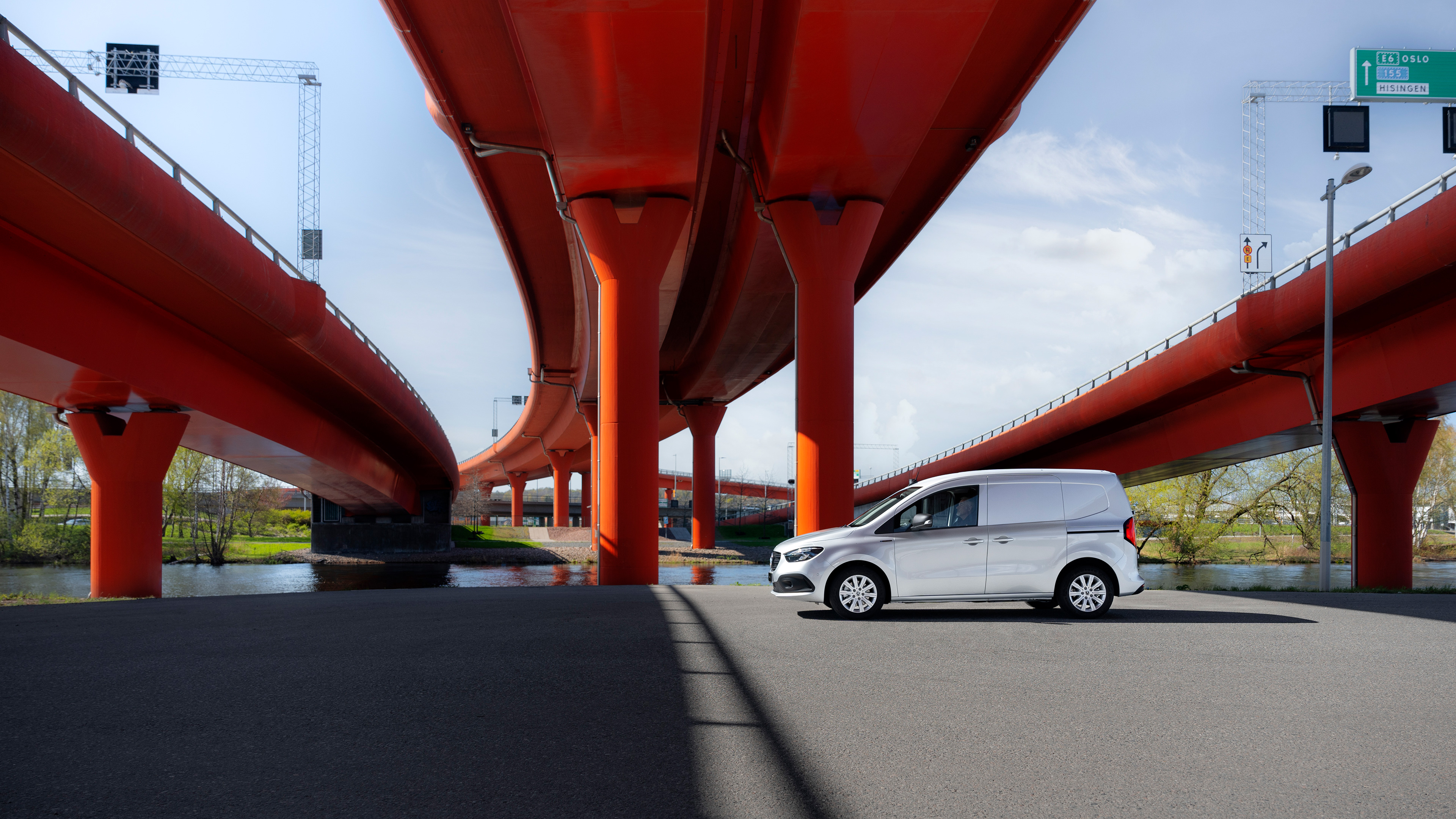 Ecitan Kastenwagen Bühne 3840X2160