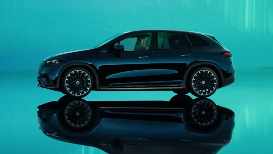 Mercedes-Benz EQE SUV in der Seitenansicht bei Merbag Mercedes-Benz EQE SUV in der Seitenansicht bei Merbag