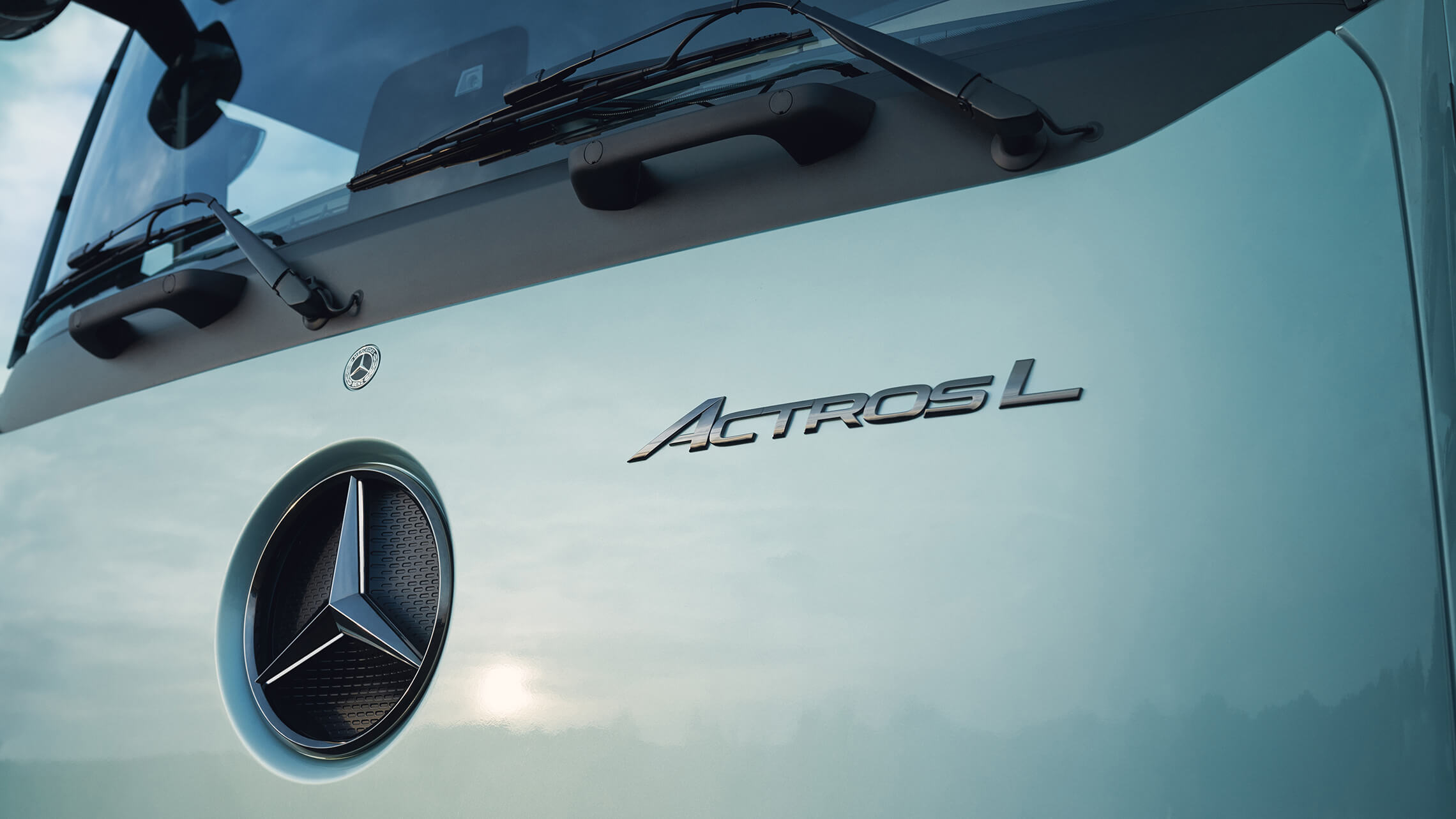 Mercedes Actros L Procabin 02