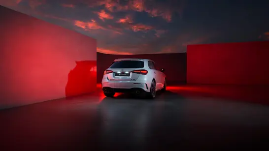 A-Klasse A45 AMG in Lackierung Hightechsilber metallic Heckansicht A-Klasse A45 AMG in Lackierung Hightechsilber metallic Heckansicht