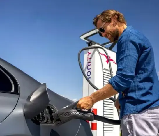 22C0281045 (1) 22C0281045 (1)