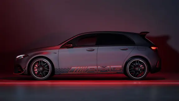 Mercedes-AMG A-Klasse Kompaktlimousine Exterieur - Merbag Mercedes-AMG A-Klasse Kompaktlimousine Exterieur - Merbag