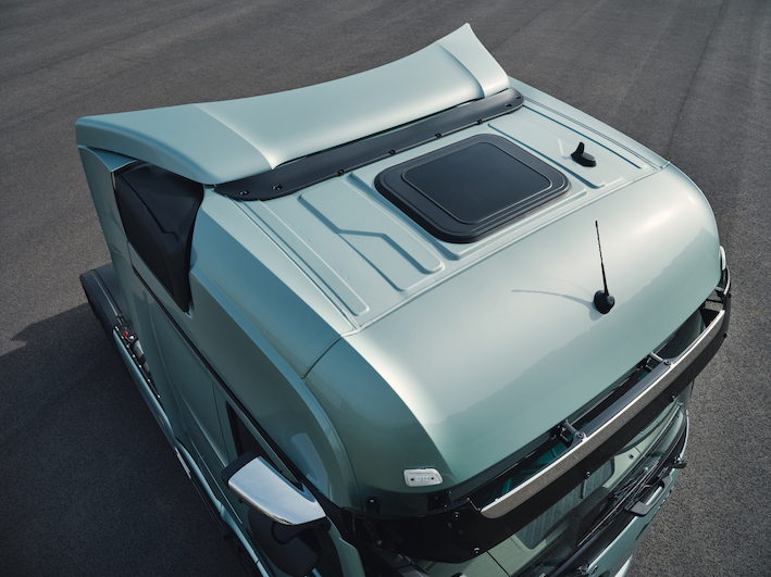 Actros L Details EXT Dachspoiler