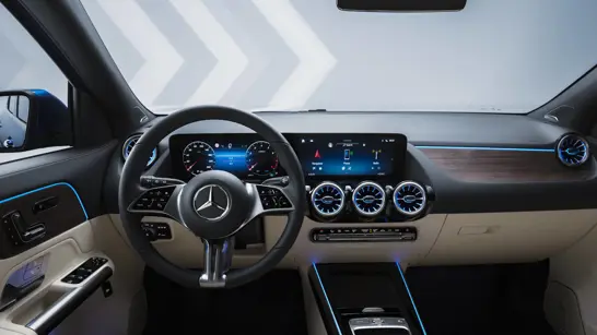 Mercedes-Benz GLA Progressive Interieur Leder macchiatobeige - Zierelemente Holz Linde braun Mercedes-Benz GLA Progressive Interieur Leder macchiatobeige - Zierelemente Holz Linde braun