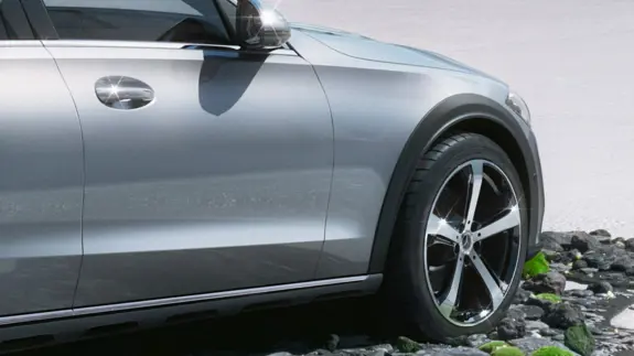 Mercedes-Benz E-Klasse Kombi All Terrain Radlauf - Merbag Mercedes-Benz E-Klasse Kombi All Terrain Radlauf - Merbag