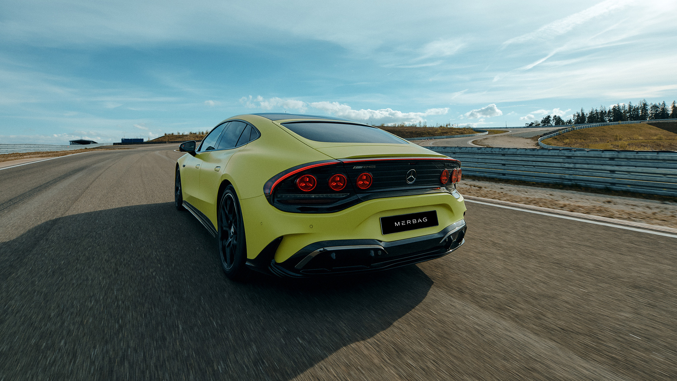 Galerie AMG GT 4Tuerer Coupe Exterieur2 2280X1283px