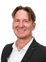 Stefan Sternberg Verkaufsberater Transporter Merbag Wiesbaden Standort Schierstein Stefan Sternberg Verkaufsberater Transporter Merbag Wiesbaden Standort Schierstein