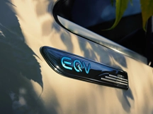 Mercedes EQ EQV 08