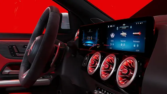 Mercedes-AMG GLA 35 MBUX Entertainment - Merbag Mercedes-AMG GLA 35 MBUX Entertainment - Merbag