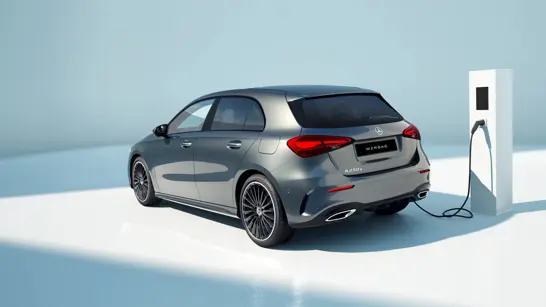 Mercedes-Benz A-Klasse Kompaktlimousine Hybrid - Merbag Mercedes-Benz A-Klasse Kompaktlimousine Hybrid - Merbag