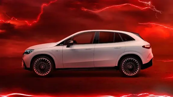 Mercedes AMG EQE SUV 53 AMG bei Merbag in der Seitenansicht Mercedes AMG EQE SUV 53 AMG bei Merbag in der Seitenansicht