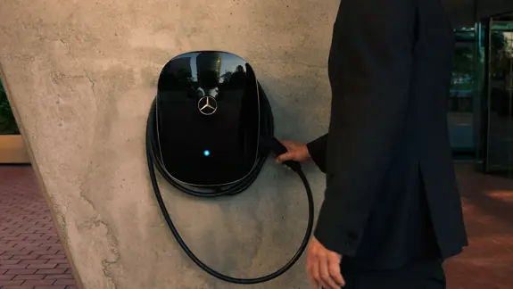 Mercedes EQ EQV 09 Mercedes EQ EQV 09