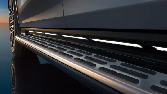 Mercedes-Benz EQS SUV beleuchtete Trittbretter bei Merbag erfahren Mercedes-Benz EQS SUV beleuchtete Trittbretter bei Merbag erfahren