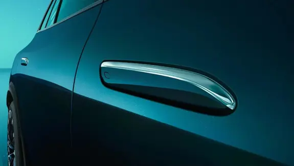 Mercedes-Benz EQE SUV mit versenkbaren Türgriffen bei Merbag Mercedes-Benz EQE SUV mit versenkbaren Türgriffen bei Merbag