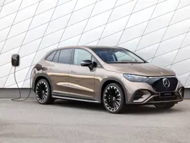 Power for you! EQE SUV Bühne 3840X2160