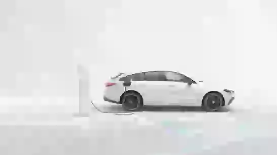 Mercedes CLA Shooting Brake Hybrid