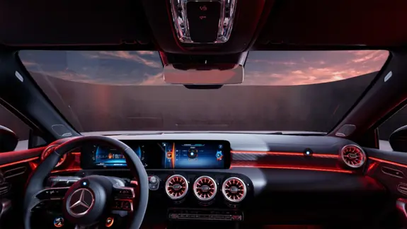 Mercedes-AMG A-Klasse Kompaktlimousine MBUX Infotainmentsystem - Merbag Mercedes-AMG A-Klasse Kompaktlimousine MBUX Infotainmentsystem - Merbag