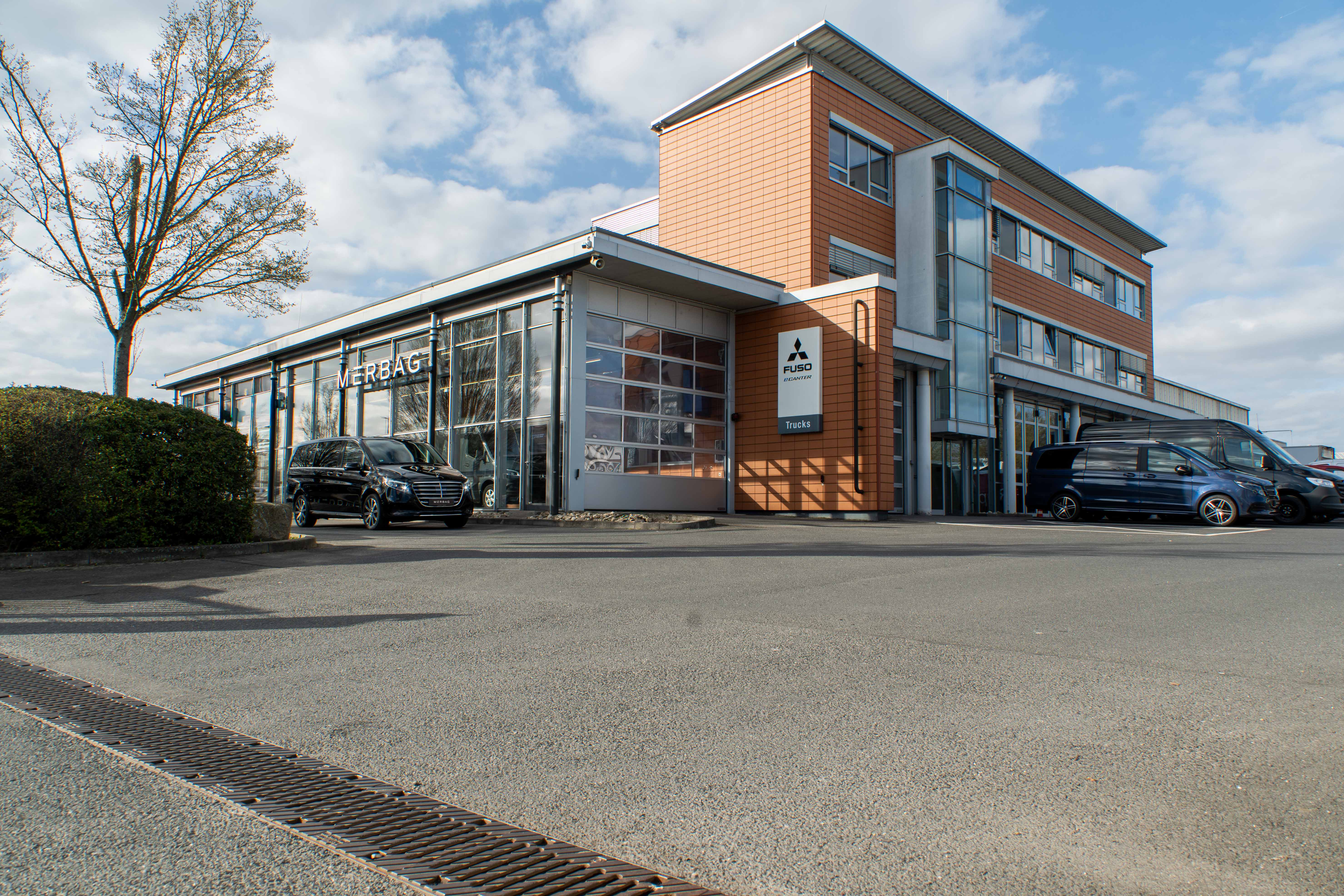 Merbag Wiesbaden | Standort Schierstein Nutzfahrzeug Center  - Gesamtansicht