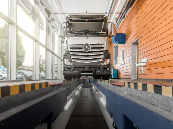 Merbag Wiesbaden Gmbh Schierstein Dialogannahme Actros Mercedes Benz Merbag Wiesbaden Gmbh Schierstein Dialogannahme Actros Mercedes Benz