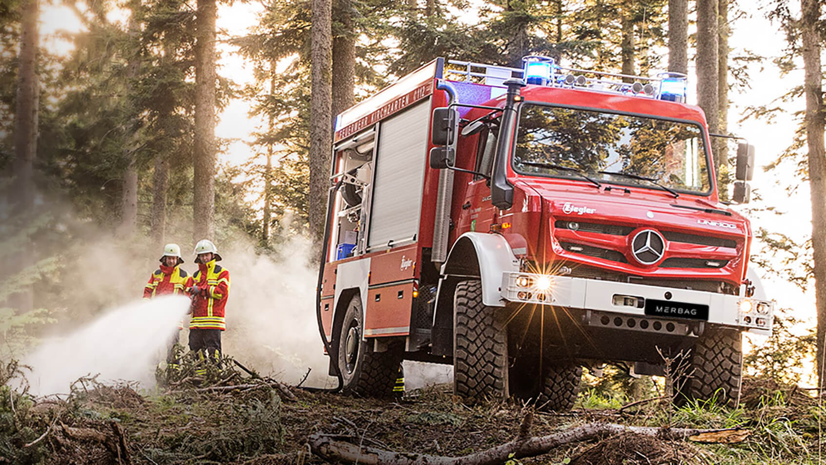 Mercedes Hochgelaendegaengiger Unimog Einsatzgebiete