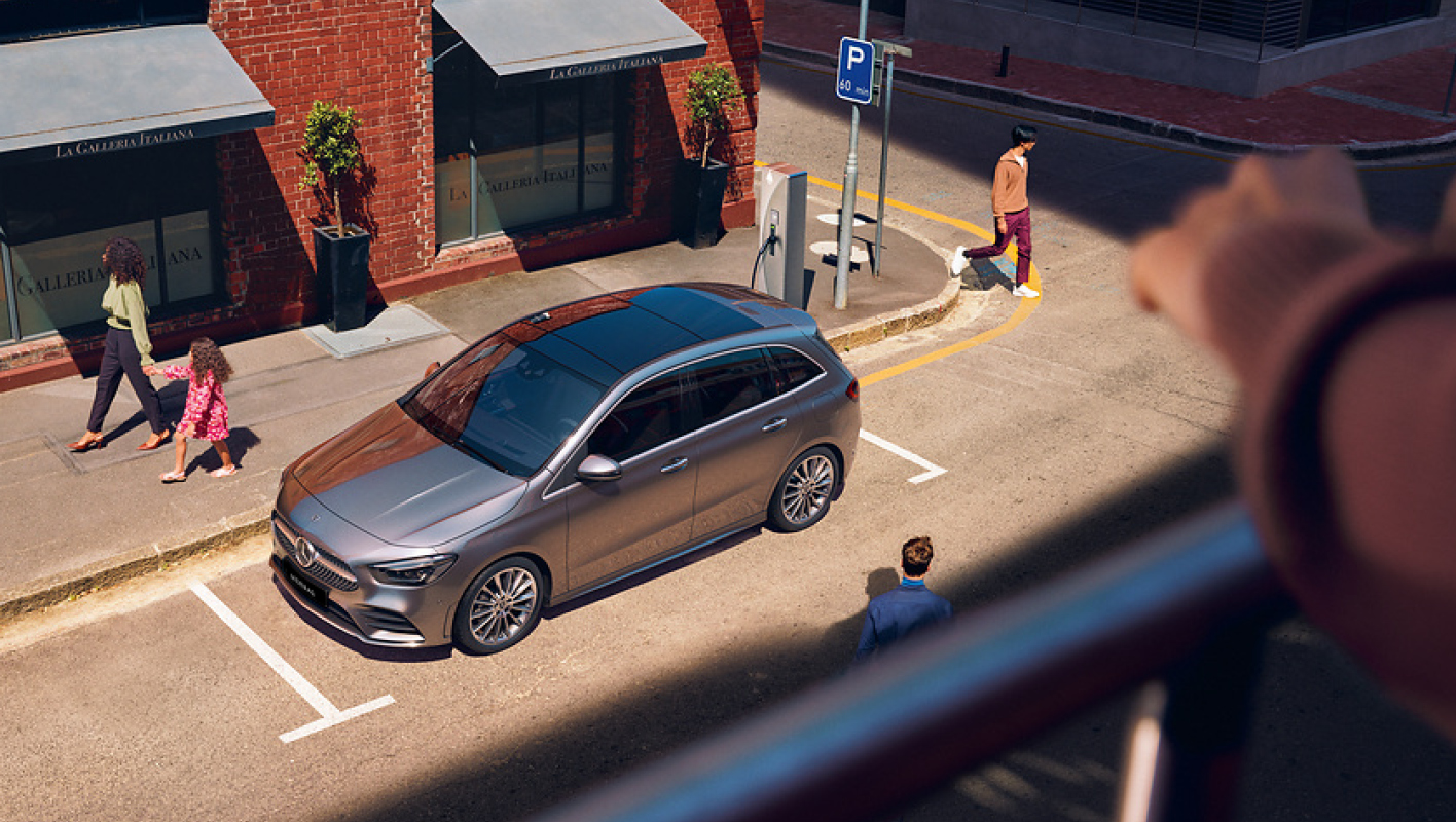 Mercedes Benz Plug In