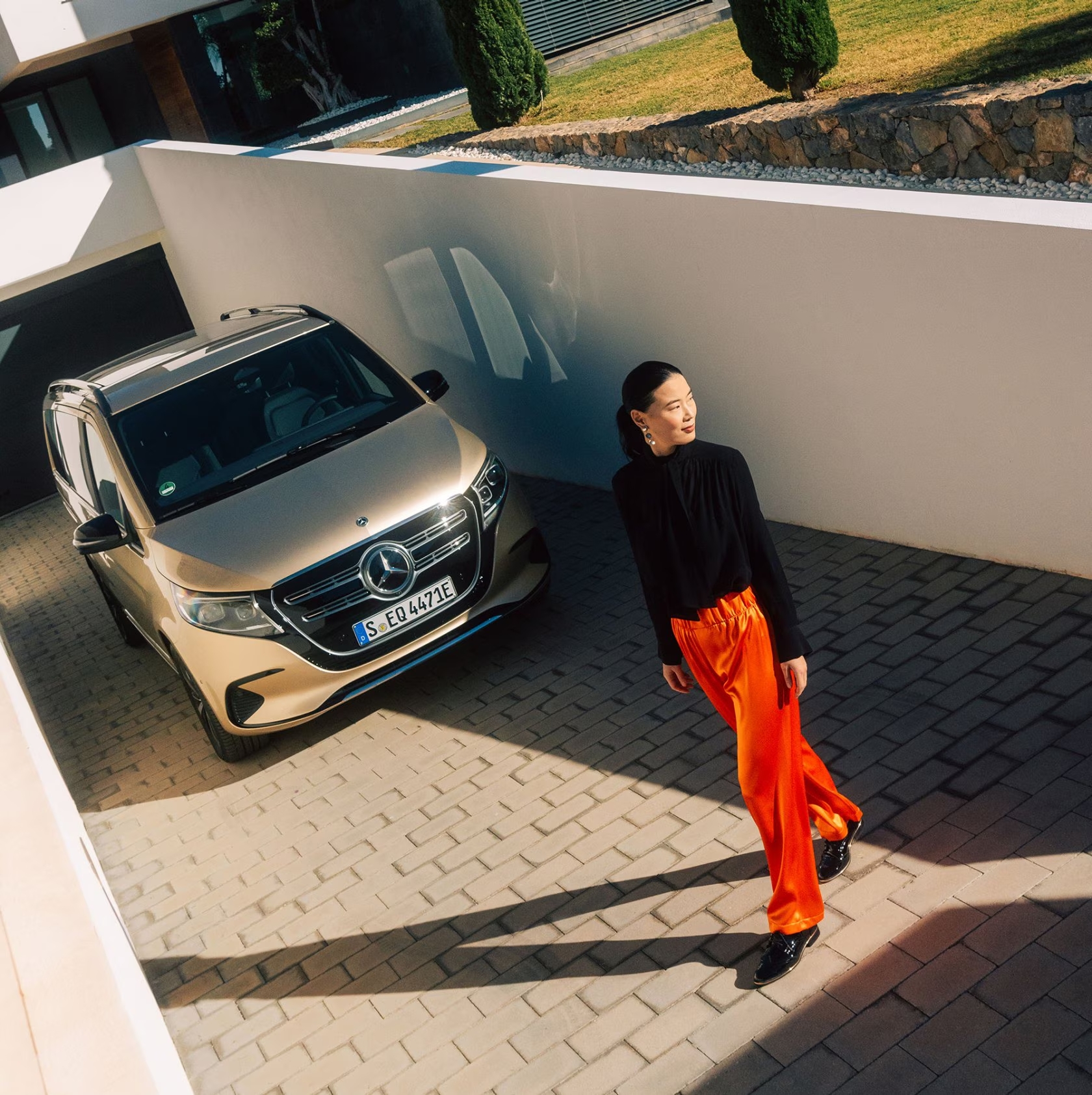 9303739 VS20 Some Creator Campaign Valencia EQV Exterior 10 9 16