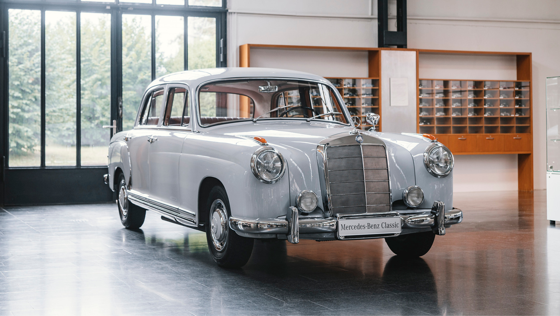 Mercedes Limousine Ponton